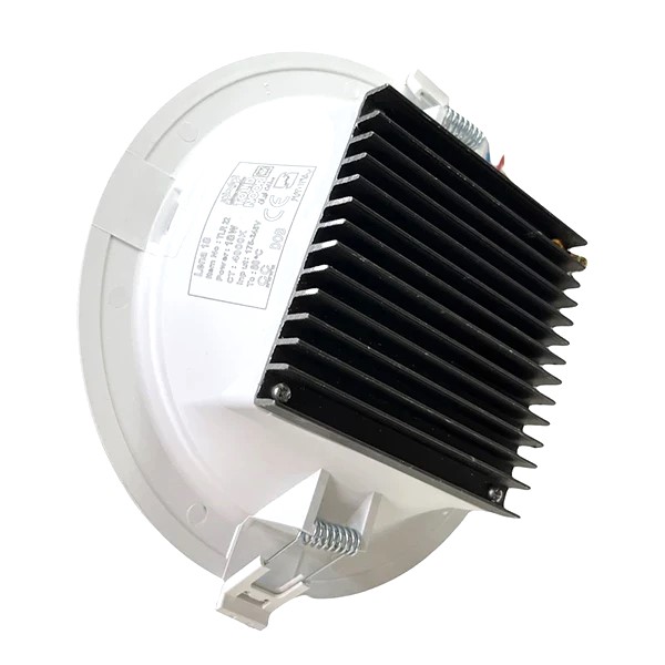 پنل توکار 18 وات تولید نور مدل لنا