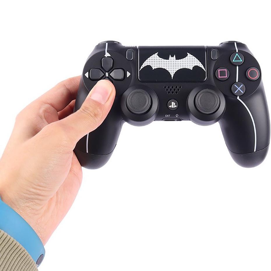 ابعاد دسته بازی PS4 طرح BATMAN